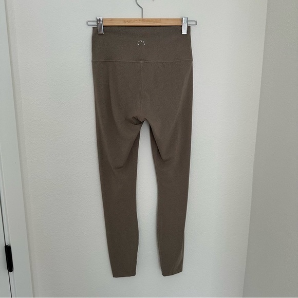 Varley Luna Leggings Tan Brown Block Dotted Print Size XS Women’s Ankle Fit - Picture 4 of 7